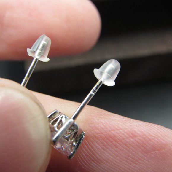 Sterling Silver Stylish Round CZ Gem Stud Earrings Vintage - Picture 5 of 7